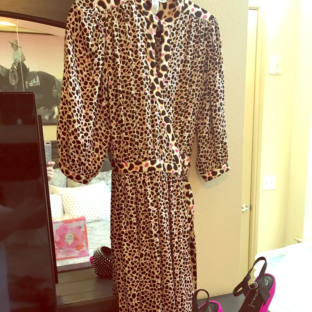Diane von Furstenberg classic wrap dress !🌷
